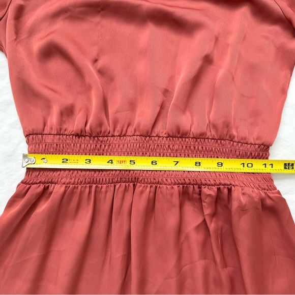 Express Satin Texture Tiered Rust Puff Long Sleeve Smock Waist Maxi Dress | XS - Picture 9 of 16